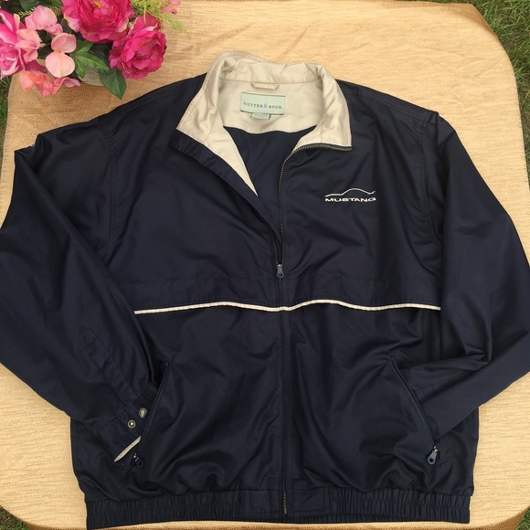 cutter buck windbreaker